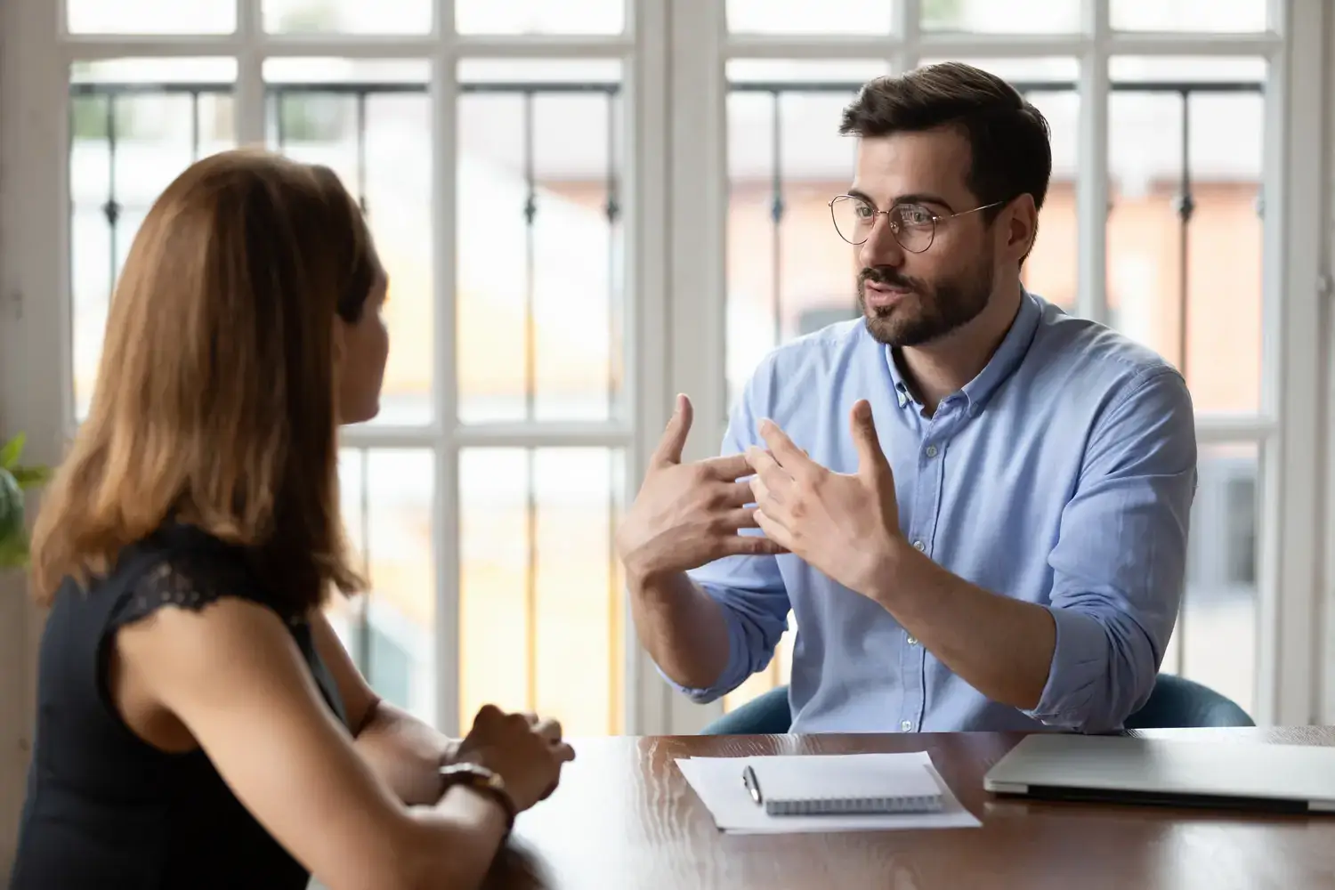 Discussion entre 2 personnes